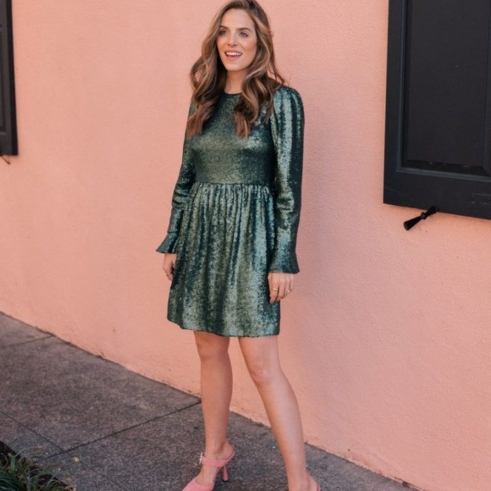 Gal Meets Glam Carrie Green Sequin Dress - 00
